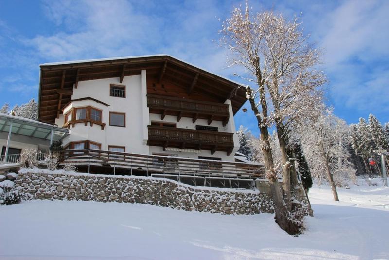 Haus Benedikta Apartment Kaltenbach Bagian luar foto